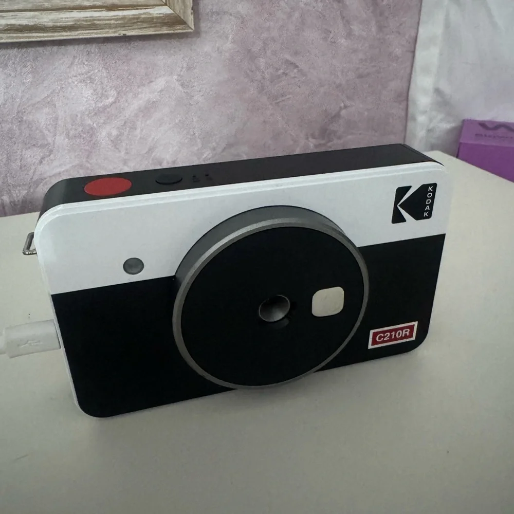 Kodak Model C210R - Camera & Printer Combo - Picture 1 of 3